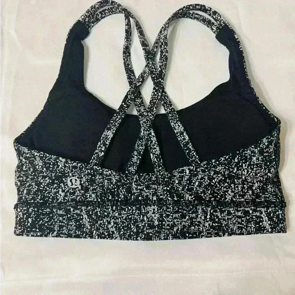 Lululemon Energy Bra
Medium support, B-D cups, black with white spots, size 4 - Picture 4 of 8